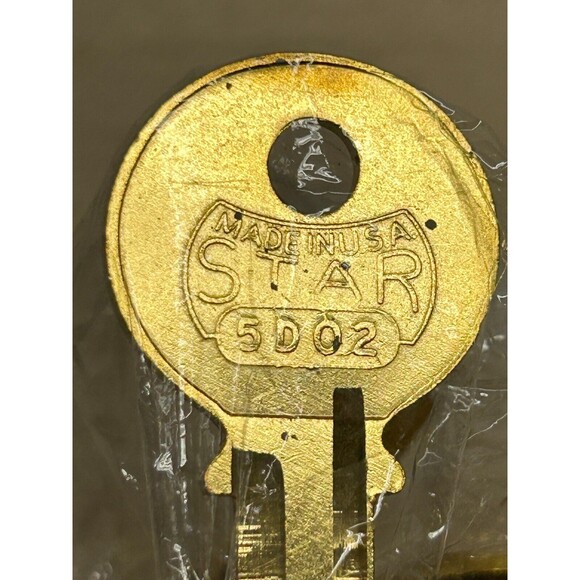 STAR Locksmith Supplies Brass 5DO2 Key Blanks Set Of 6 Made In USA NOS - Picture 2 of 3
